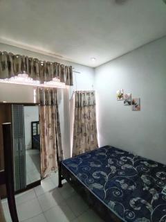 Famale Homestay - 3