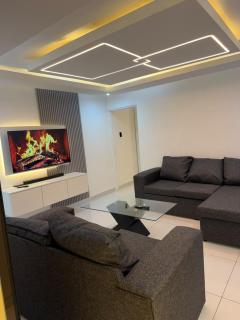 Lee's luxury apartments - 4
