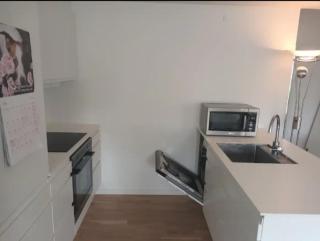 Cozy Apartment 15 min to Center and Airport - 5