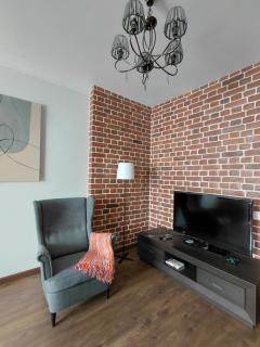 Modern 2BR Old Town East park - 5