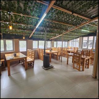 Snow Range Retreat by PH Holidays - 2