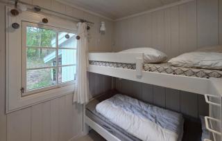 4 Bedroom Stunning Home In Melsomvik - 4