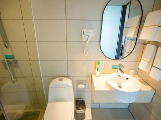City Comfort Inn Wuhan Jiangxia - 1