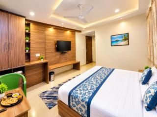 Hotel SR near MALL ROAD, A Cozy Stay Surrounded by the Beauty of Mussoorie -Mountain View -Luxury Rooms -Restaurant -Parking-Rentel Vehicle - 7