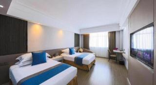Downtown Hotel - 2