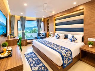 Hotel SR near MALL ROAD, A Cozy Stay Surrounded by the Beauty of Mussoorie -Mountain View -Luxury Rooms -Restaurant -Parking-Rentel Vehicle - 4