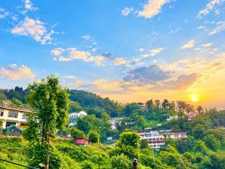 Hotel SR near MALL ROAD, A Cozy Stay Surrounded by the Beauty of Mussoorie -Mountain View -Luxury Rooms -Restaurant -Parking-Rentel Vehicle - 0