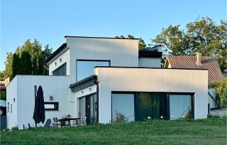 Lovely Home In Nova Diklenica - 2