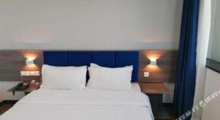7 Days Inn Lvliang Bus Terminal - Luliang - 1