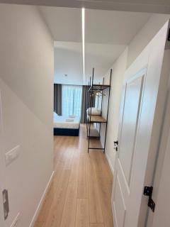 Nene Tereza Airport Apartment 4th - Oljan - 1