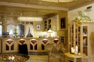 Hotel Alpenrose - 2