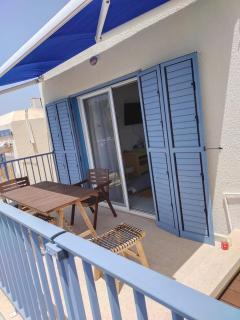 Two BR Sea View with Balcony and Pool Paphos - 5
