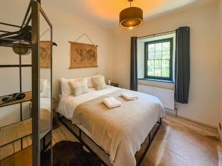 Glandwr Lodge - 2