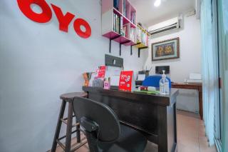 OYO 89850 Mutiara Motel - 8