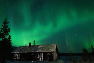 Jacuzzi under the stars, perhaps with the Northern Lights - 7