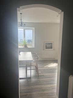 Enniscrone 3-Bedroom Town Apartment 700m to Beach - 7