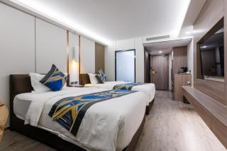 Marquis Hotel - 3