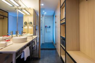 Yancheng Baolong Yiyue Select Hotel - 3