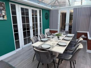 Largee 5 Bed House, Sleeps 10 Near NEC, BHX, HS2 - 8
