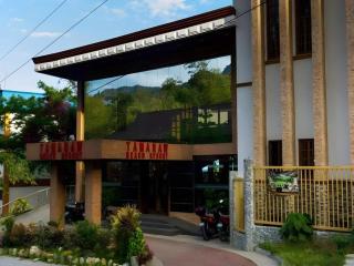 Tamaraw Beach Resort - 4