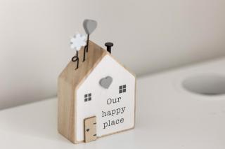Bright 3BR Home - Garden, Parking & Ensuite - 3