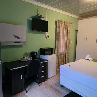 Akhanya Guest House - 1