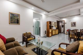 Casa Lumis Stays - Cozy 3BHK with Garden - Near Select City Saket - 8