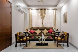 Casa Lumis Stays - Cozy 3BHK with Garden - Near Select City Saket - 9