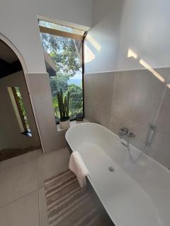 Luxury Boutique Nature Stay! Northcliff - Sunset Views, Solar, Work, Pool - 4