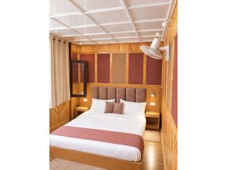 The Grand Hotel Nainital CROW - NATION - Royal Stay with Spacious Rooms, Modern Comforts & Tranquil Mountain Views - 9