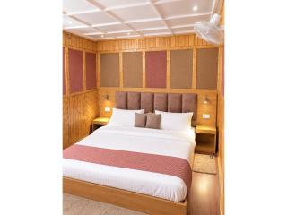 The Grand Hotel Nainital CROW - NATION - Royal Stay with Spacious Rooms, Modern Comforts & Tranquil Mountain Views - 7
