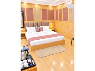 The Grand Hotel Nainital CROW - NATION - Royal Stay with Spacious Rooms, Modern Comforts & Tranquil Mountain Views - 0