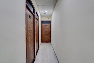 Hotel O Blackberry - 9