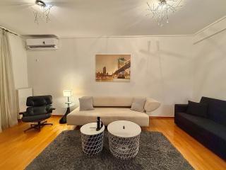 Glyfada Center 2BR Apartment - 9