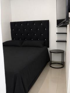 Mini departamento con jardín - 1