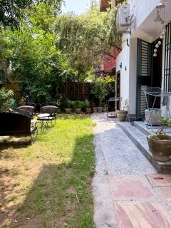 Casa Lumis Stays - Cozy 3BHK with Garden - Near Select City Saket - 4