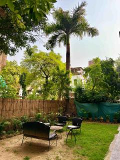 Casa Lumis Stays - Cozy 3BHK with Garden - Near Select City Saket - 0