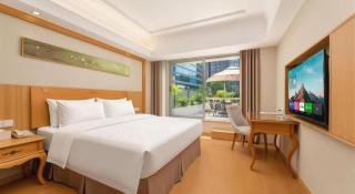 Vienna Classic Hotel Shenzhen Dalang Clothing Base - 3