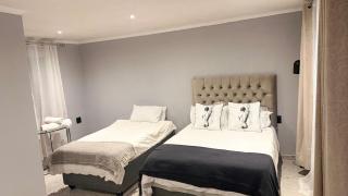 Latifahs Home Peaceful 2Bedroom Home Near Sun City - Rustenburg - 8