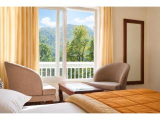 Nainital Himalayan Luxury Retreat - The Oak & Lake Nainital, Scenic Lake Views, Modern Rooms & Peaceful Stay Near Mall Road - 5