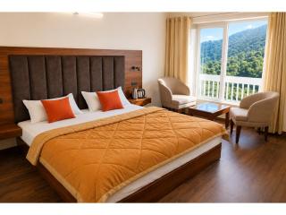 Nainital Himalayan Luxury Retreat - The Oak & Lake Nainital, Scenic Lake Views, Modern Rooms & Peaceful Stay Near Mall Road - 1