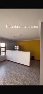Pluto Guesthouse - 8