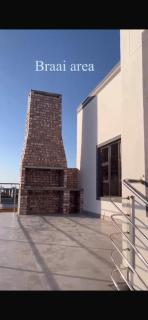 Pluto Guesthouse - 4