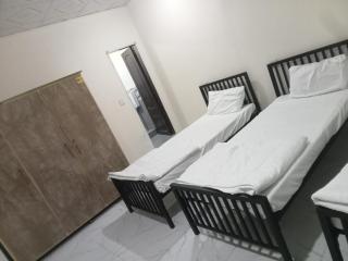 Wahdat Guest House - 2