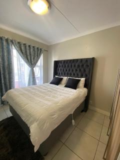 One luxurious bedroom apartment ,The Blyde Crystal Lagoon - 0