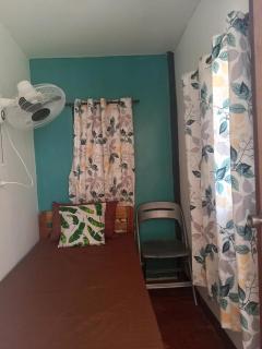 Tom's Hostel - 7