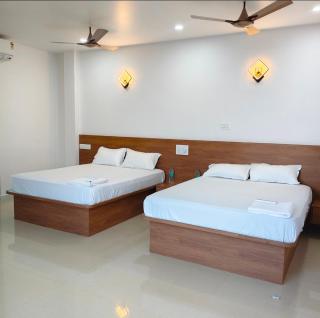 SG Mahal & Rooms - 8