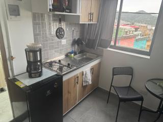 Apartaestudio Calle 51, Avenida Santander - 4