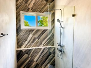 2 Brand New Luxury Pool Villa - 6
