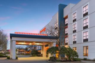 Hampton Inn & Suites by Hilton Langley-Surrey - 7
